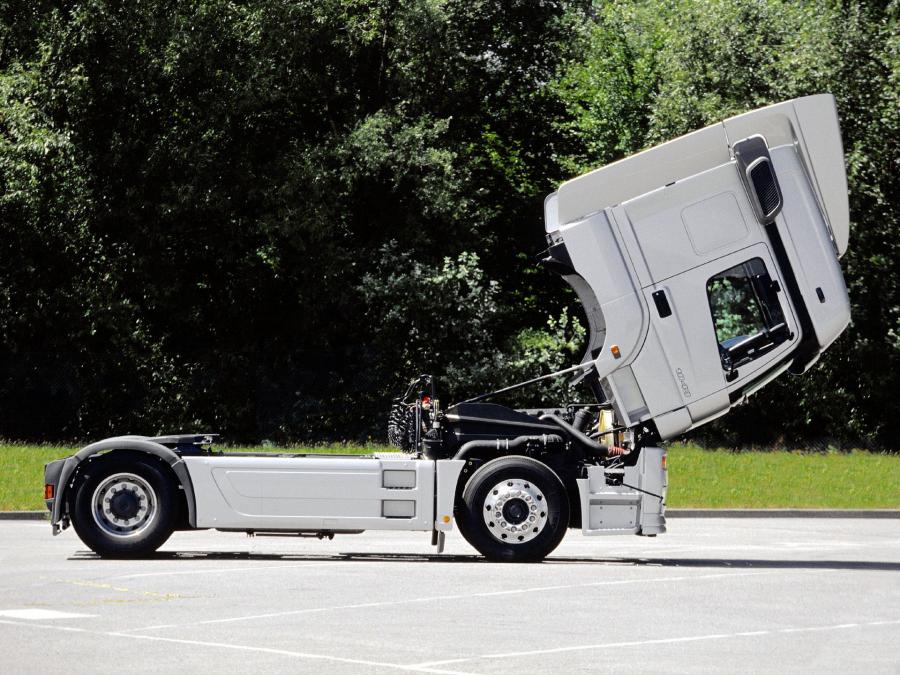  Mercedes-Benz Axor 1843 2001 года  (фото 8 из 18)